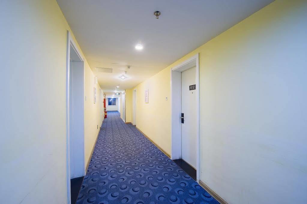 7Days Inn Dalian Harbour Square Ferry Terminal Экстерьер фото
