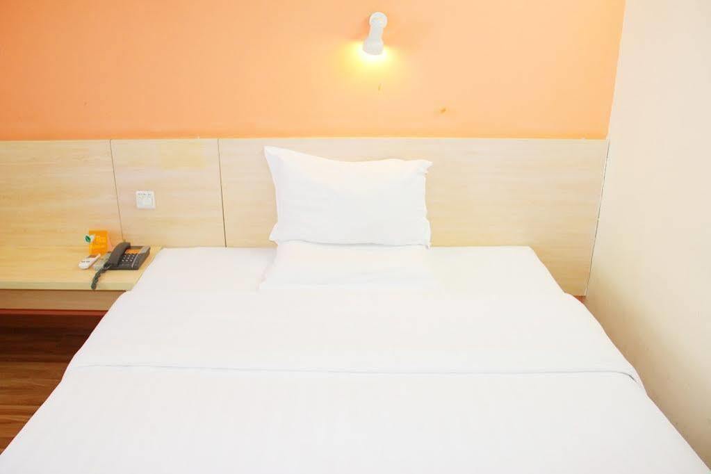 7Days Inn Dalian Harbour Square Ferry Terminal Экстерьер фото