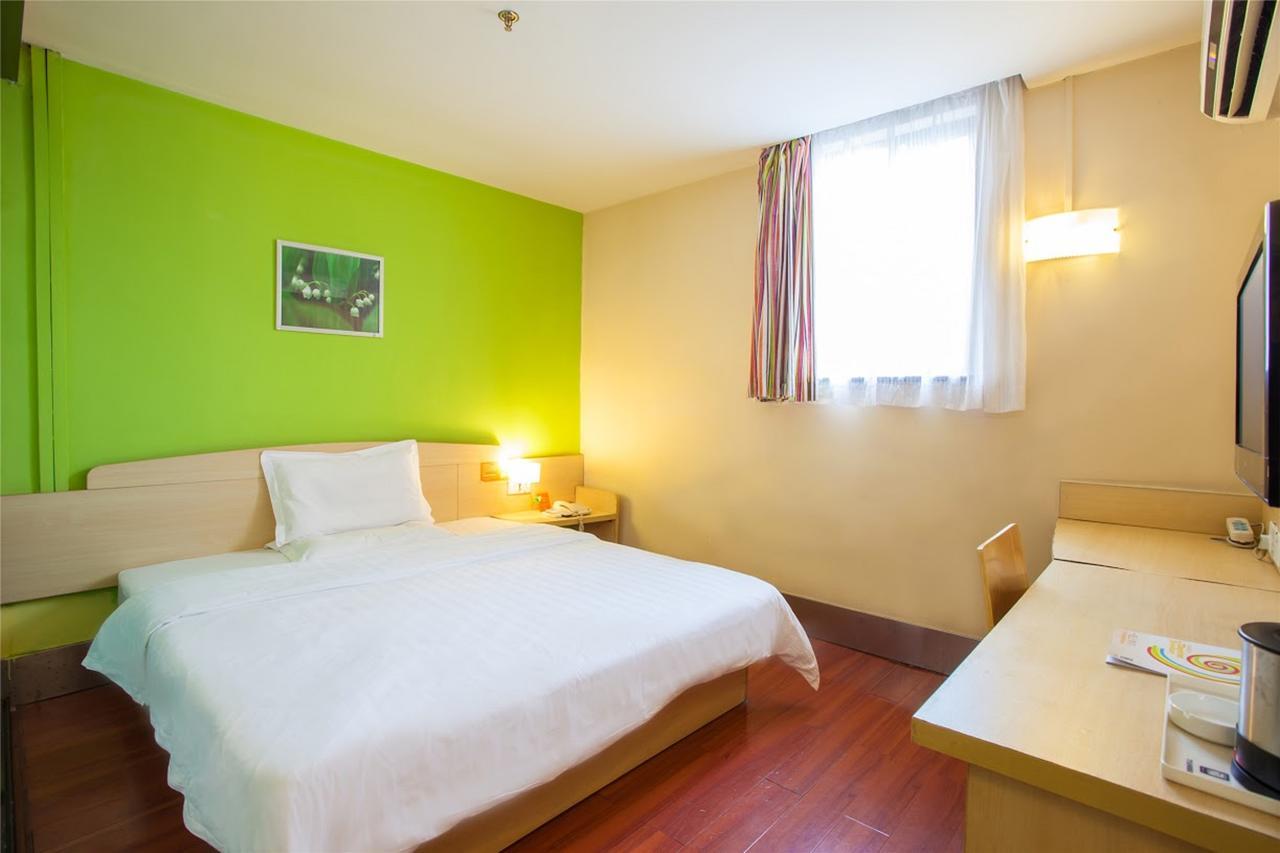 7Days Inn Dalian Harbour Square Ferry Terminal Экстерьер фото